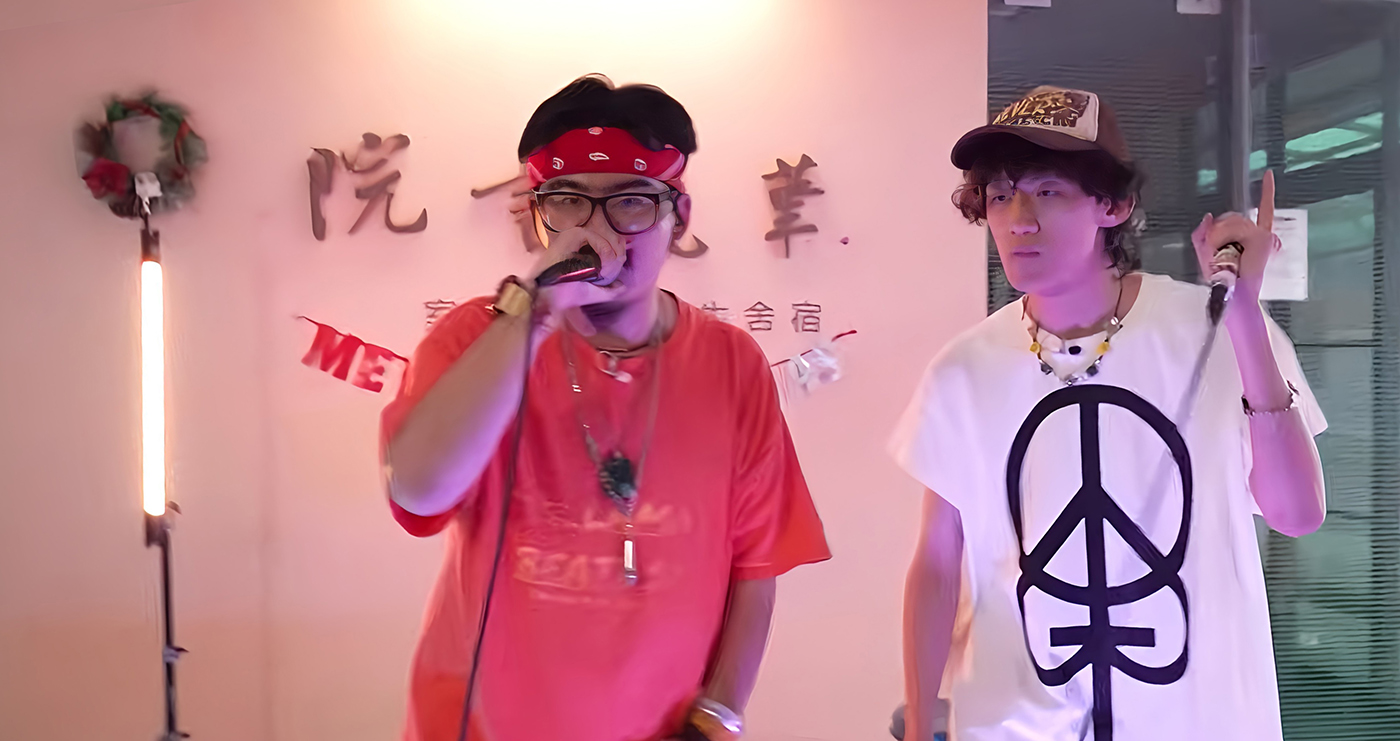 華梵大學嘻哈社同學以佛經結合Rap和Beatbox進行精彩表演。