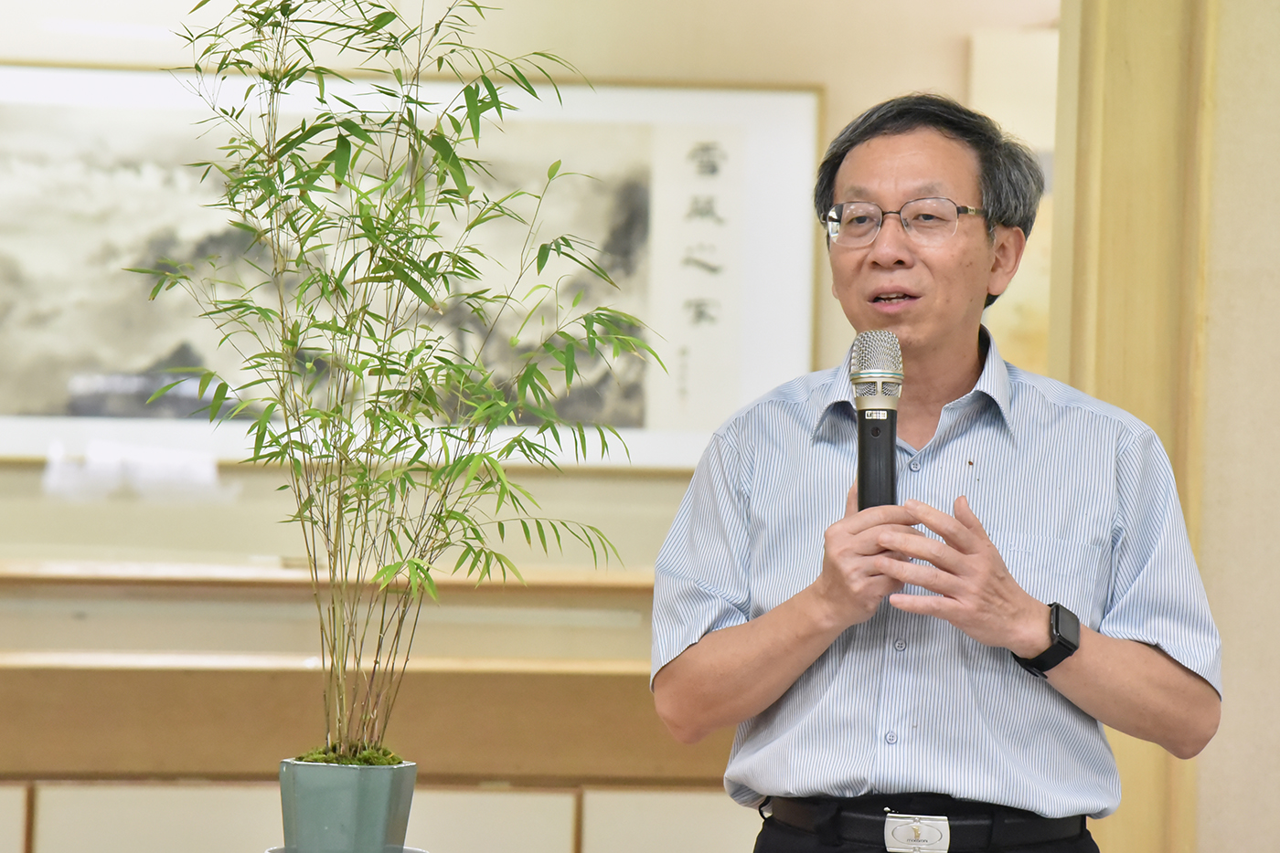 簡江儒教務長致詞。  
