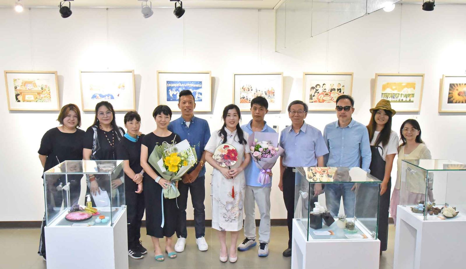 林柏廷與施素玫創作展現場合影