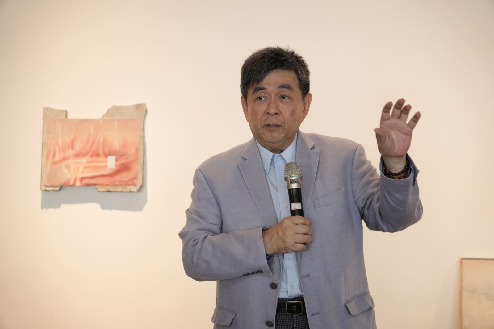 華梵大學李天任校長在西班牙遊學與交換成果展活動現場致詞。